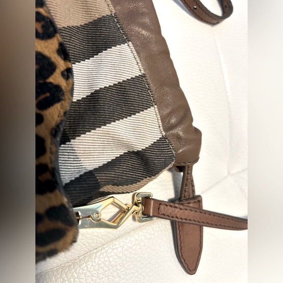 BURBERRY Authentic Ponyhair Crossbody
Bag. Great condition!!! - Picture 5 of 10